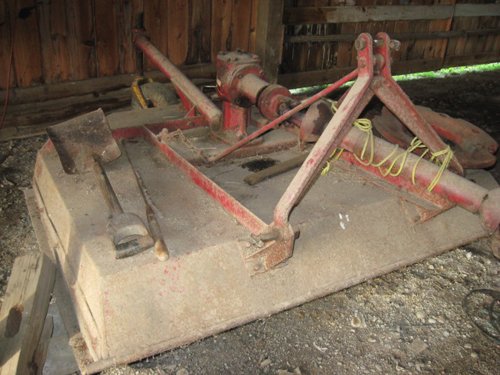 Property photo 50 - Major Antique & Collectibles Auction
